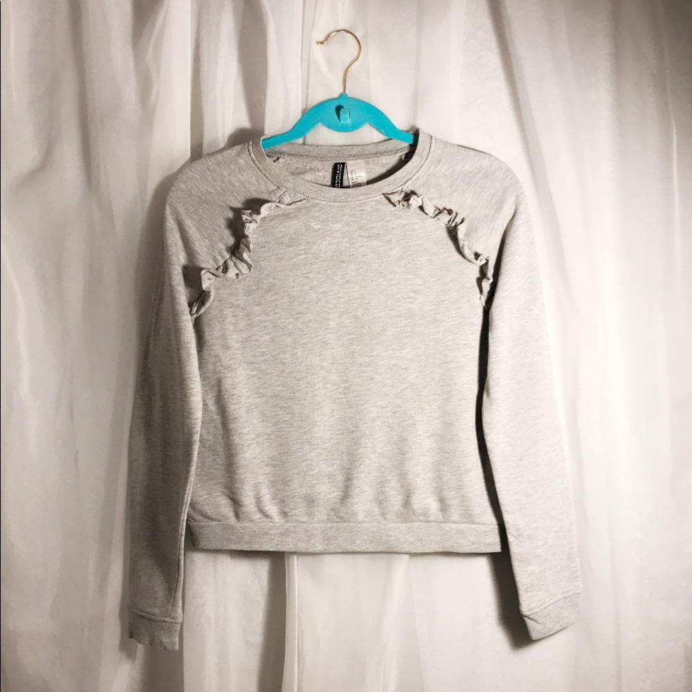 H&M | Ruffle Sweatshirt